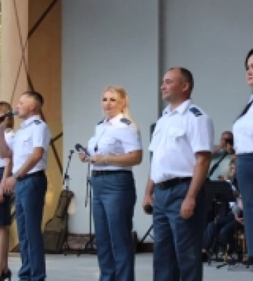 До Дня Рівного виступали військові оркестри