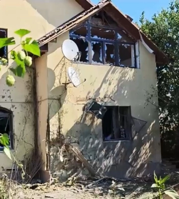 Внаслідок ранкового обстрілу Дніпровського району Херсона поранені четверо людей