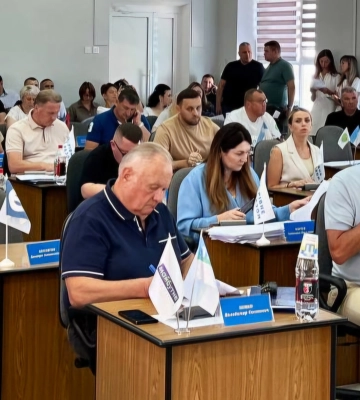 Відбулося друге пленарне засідання Рівненської міської ради: важливі рішення та підтримка від партнерів