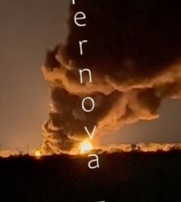 Нафтобаза палає в окупованому Луганську після серії вибухів. ВІДЕО+ФОТО