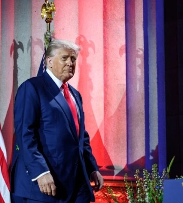 Атака на Дніпро, вибухи в Росії, заява Трампа: головне за ніч