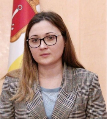 Керівниця Одеського аеропорту завдала підприємству мільйонних збитків