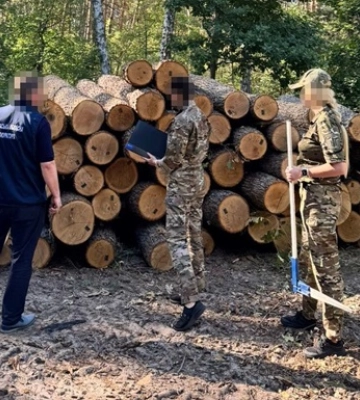 Экс-руководителю лесного хозяйства Харьковщини объявили подозрение