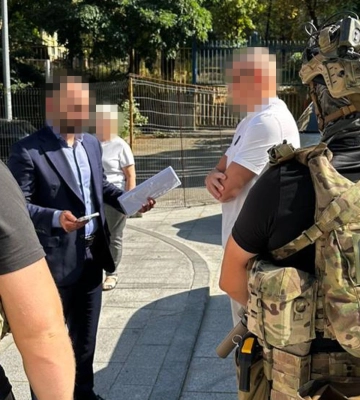 У Києві СБУ викрила колишнього топчиновника ДФС, який організував конвертаційний центр з обігом у 1,5 млрд грн