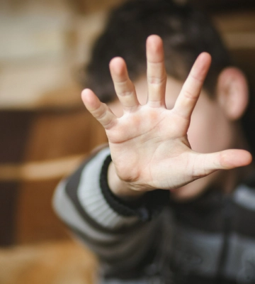 Під Києвом ВІЛ-інфікований чоловік зґвалтував 11-річного хлопчика
