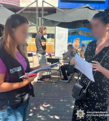 Колишню медсестру, що за гроші обіцяла допомогу в уникненні мобілізації, затримали в Одесі