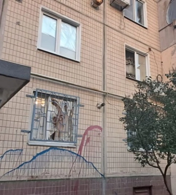 Росіяни вдарили по Дніпропетровщині, виникли пожежі