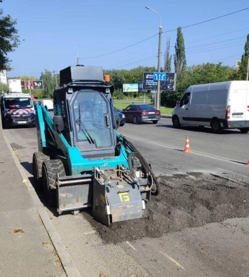 У Рівному тривають обмеження руху через дорожні роботи