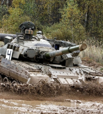 40 лет ветерану Т-80УД: аналитики напомнили о последнем и самом удачном танке времен СССР