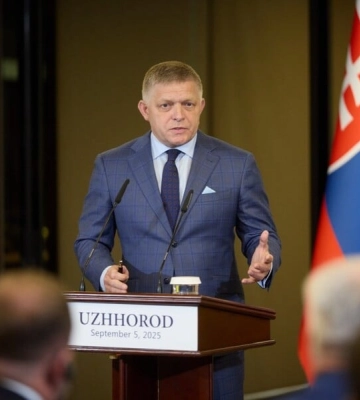 Фицо заверил, что не обсуждал с Путиным энергетическую блокаду Украины, и попросил уважения