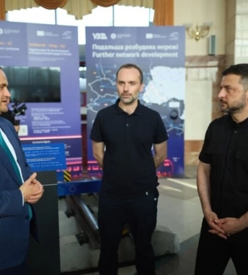 Володимир Зеленський: "Ужгород став першим обласним центром, що буде з&amp;apos;єднаний із Братиславою, Кошицями, Будапештом і Віднем&amp;hellip;