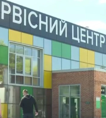 Понад 500 тис. доларів та цінне майно: що задекларував перед звільненням Роман Золотухін, адміністратор ТСЦ МВС № 6341 Харкова