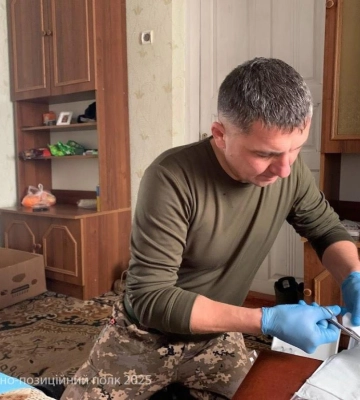 Змінив білий халат на однострій: історія військового медика з Рівненщини