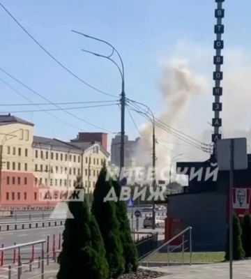 У Києві палає фабрика Roshen (відео)