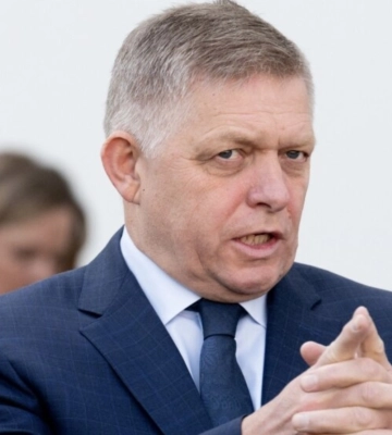 Фіцо передав Зеленському грипс від Путіна