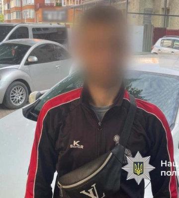 У Тернополі поліція затримала чоловіка ща підозрою у відкритих крадіжках з магазинів