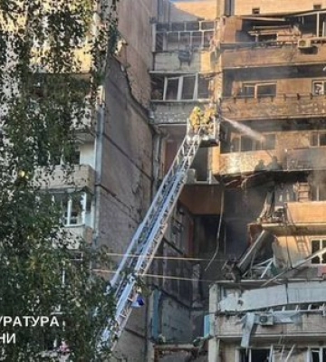 Внаслідок нічної атаки пошкоджено понад 10 локацій у Києві, - КМВА