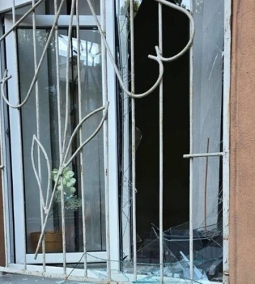 В Одесі через ворожу атаку безпілотників пошкоджена будівля ДРАЦС