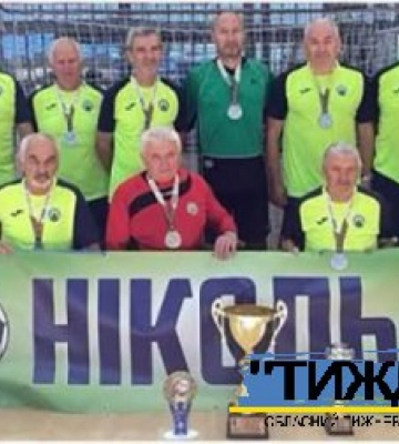 Сумські ветерани-футзалісти з тростянчанином у складі виграли Кубок України