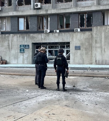 Россияне атаковали здание Сумской ОГА дроном, есть пострадавшие: подробности 