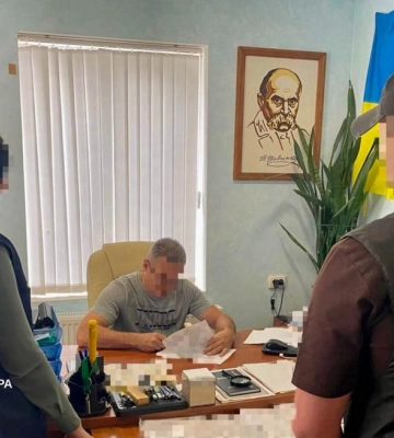 Директора комунального підприємства на Харківщині підозрюють у зливі відходів у річку Карамушина