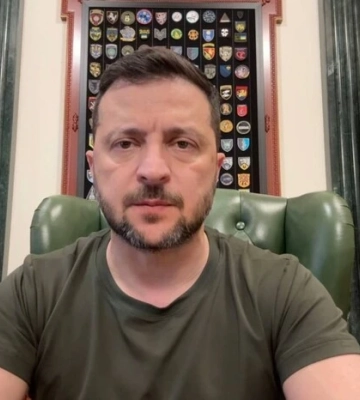 Зеленський: Під час нічної атаки майже половина дронів були приманками