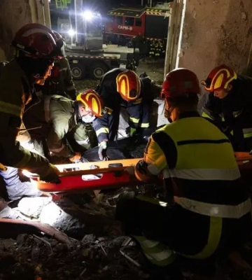 У Києві з-під завалів дістали тіло загиблого чоловіка