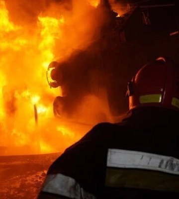 Росія вночі масовано атакувала один з обʼєктів теплової генерації у Київській області —Міненерго