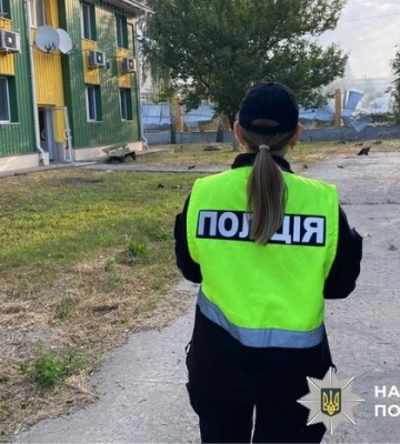 На Київщині після ворожої атаки ліквідували пожежу на промисловому підприємстві