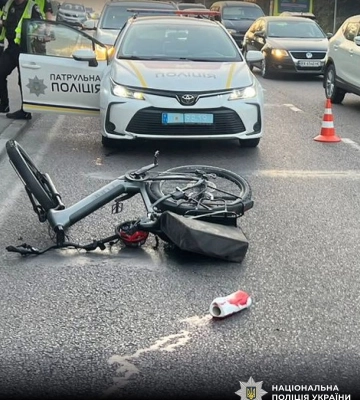 У Львові велосипедист потрапив під автобус