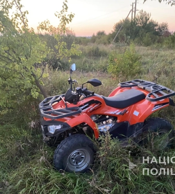 На Волині дві школярки на квадроциклі врізалися в дерево