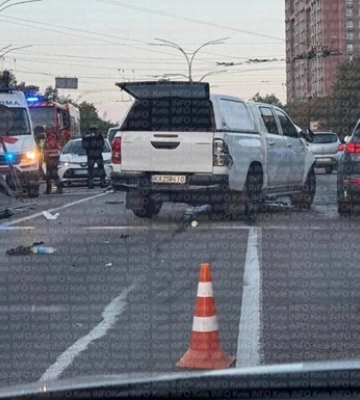 В Киеве произошло смертельное ДТП с участием военного