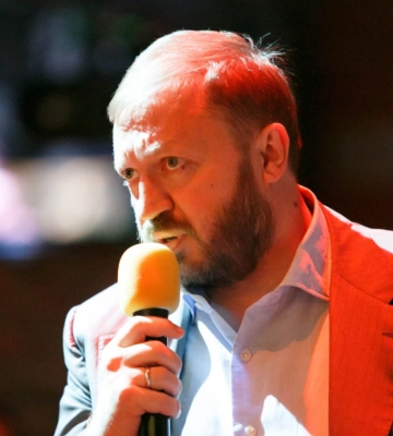 InformNapalm напомнил, кто продвигал интересы московской церкви в Киеве