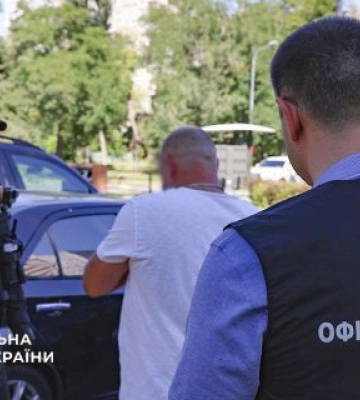 У Києві затримали ділка, який за 35 тисяч доларів обіцяв оформити відстрочку від служби