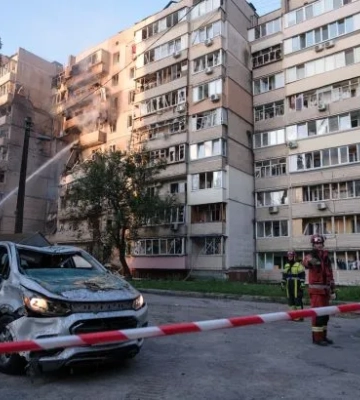 У Києві завершили аварійно-рятувальні роботи після ворожого обстрілу