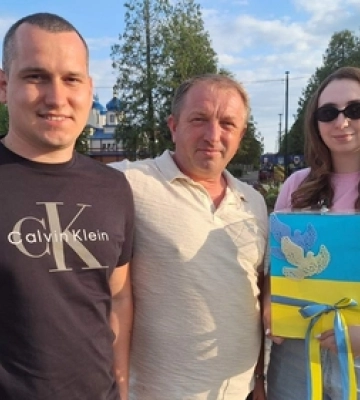 Молодята з Волині передали зібрані на весіллі гроші на потреби ЗСУ 