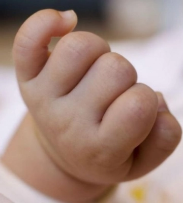 В Одесі 39-річна жінка викинула новонароджену дитину з шостого поверху