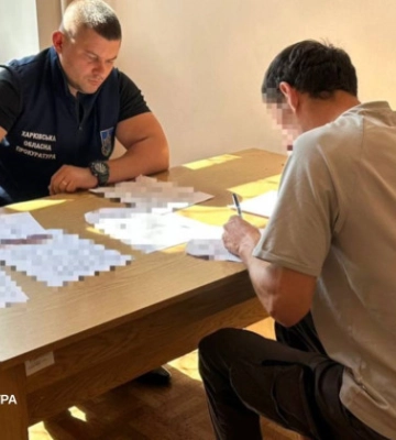 На Харківщині чоловіку оголосили підозру у зґвалтуванні 15-річної дівчини на кладовищі