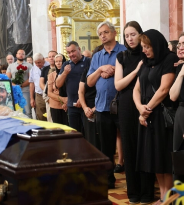 У Луцьку попрощалися із захисником України Сергієм Черленюком