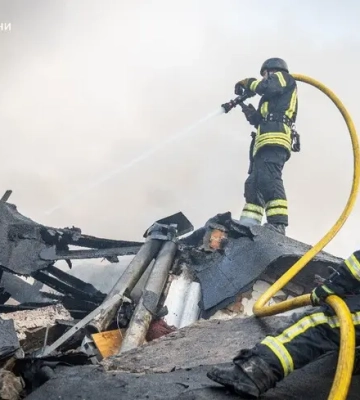Росія двічі атакувала Хмельницьку область: загинув чоловік, є пошкодження