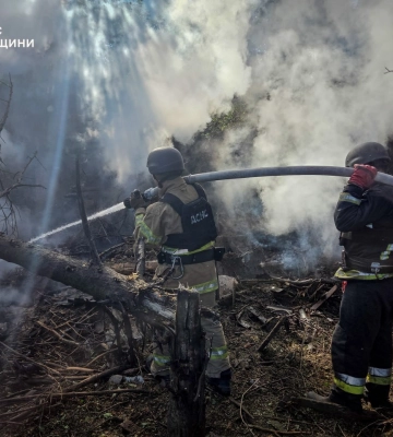 На Буринщині дрон влучив у житловий будинок