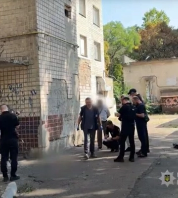В Одесі затримали жінку, яка викинула свою новонароджену дитину з вікна на шостому поверсі