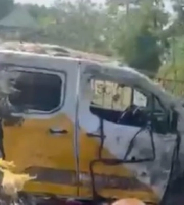 Росіяни вдарили авіабомбою по людях, які прийшли за пенсіями на Донеччині
