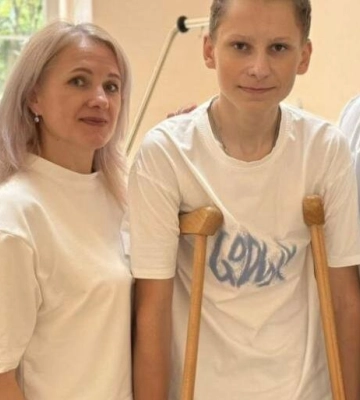 Львівські медики врятували ногу підлітка зі складним переломом після падіння на батуті
