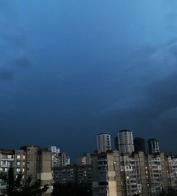 Синоптики оголосили штормове попередження для Києва і області: насувається гроза