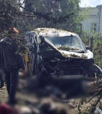 росія скинула бомбу під час видачі пенсій на Донеччині – Зеленський