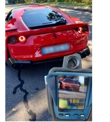 У Києві оштрафували водія Ferrari за швидкість 186 кілометрів на годину