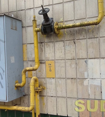 В Хмельницкой области суд обязал газовую компанию подключить дом к сети и возместить моральный ущерб