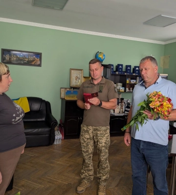 Родинам загиблих військових вручили нагороди у Сарнах на Рівненщині