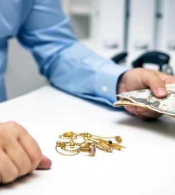 Чи сплачує ломбард ПДВ, коли продає заставні речі — податкова дала відповідь